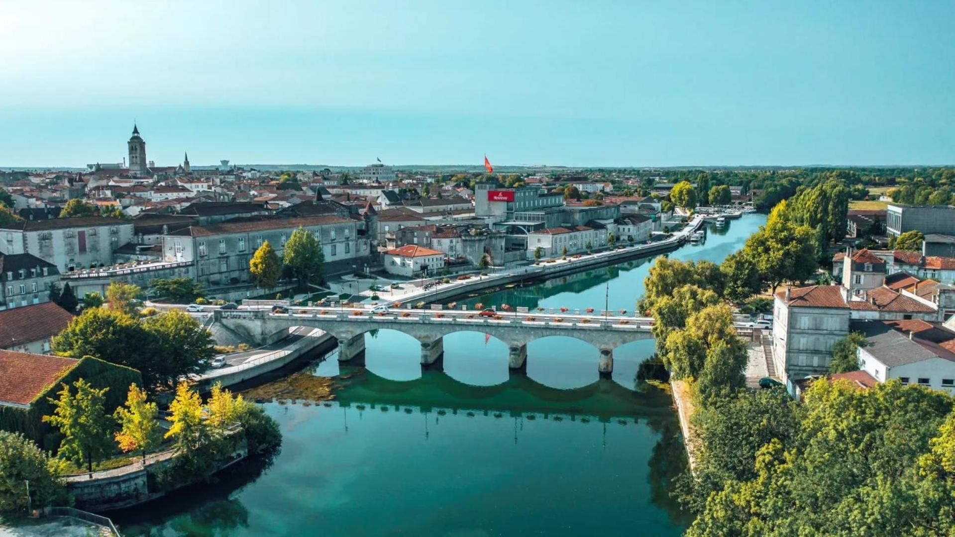 Maisonnette Au Coeur De Cognac Esterno foto